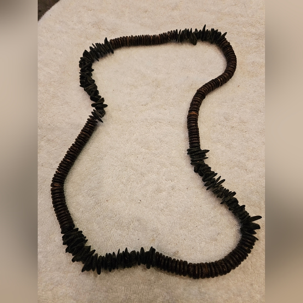 BROWN COCONUT BEAD AND JAGGED BEAD NECKLACE